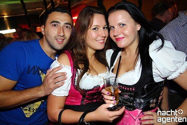 16 Tage Wies&rsquo;n - 16 Tage neuraum am Montag. Mehr Bilder unter: