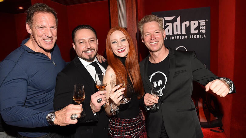 Ralf Möller mit Barbara Meier und Klemens Hallmann mit Patrick Knapp Schwarzenegger (v.l.).