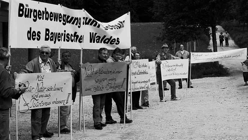 Der Nationalpark Bayerischer Wald wird 50 Jahre alt. Am 7. Oktober 1970 ist er - trotz Protesten von Tourismusbefürwortern im Beisein von Bayerns damaligem Forstminister Hans Eisenmann eröffnet worden.