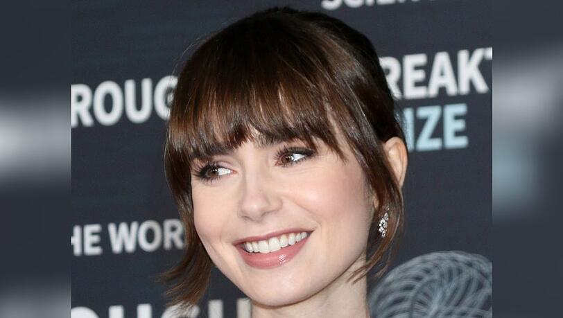 Lily Collins ist zurück am Set von "Emily in Paris".