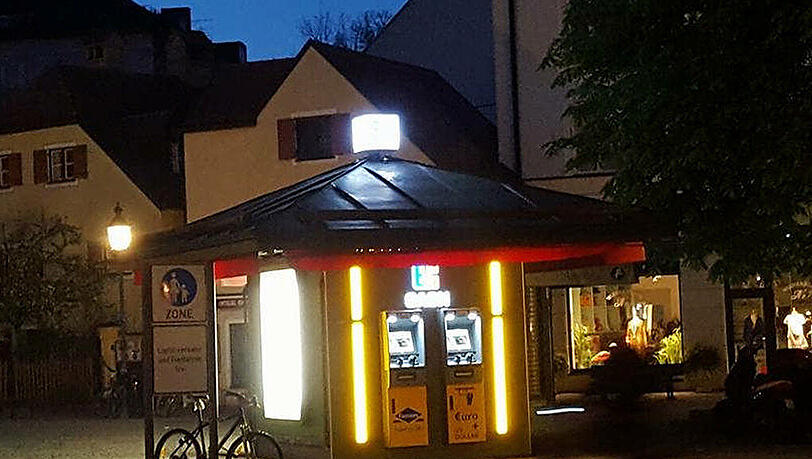 Über diese Beleuchtung regen sich Bürger in Haidhausen auf. Über diese Beleuchtung regen sich Bürger in Haidhausen auf.