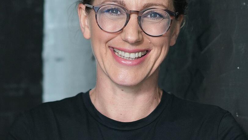 Jasmin Riedl ist Professorin für Politikwissenschaft an der Universität der Bundeswehr in München. Jasmin Riedl ist Professorin für Politikwissenschaft an der Universität der Bundeswehr in München.