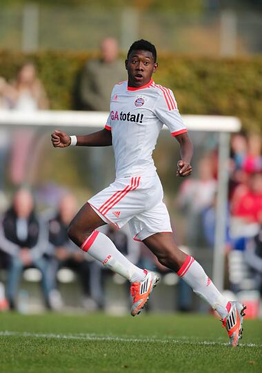 David Alaba hat am Donnerstag sein Comeback für den FC Bayern gegeben. In einem Testspiel besiegte der Rekordmeister die SpVgg Unterhaching mit 2:0.