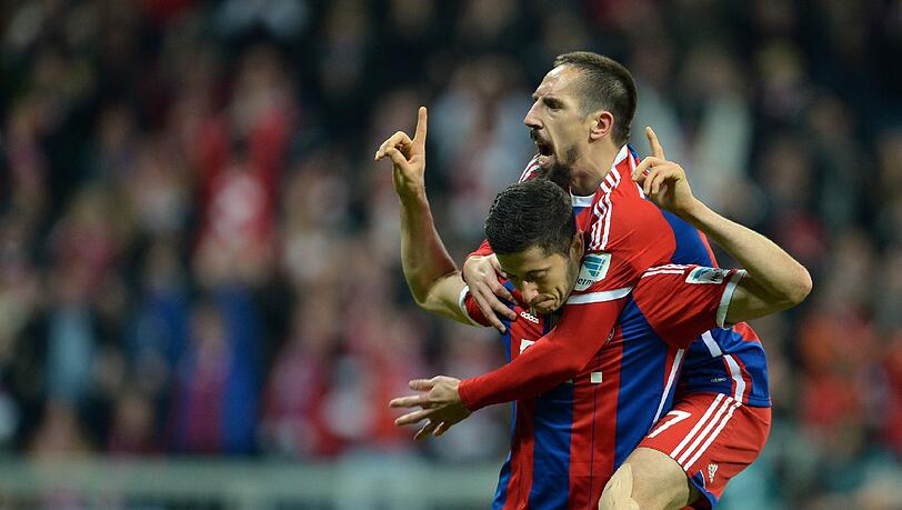 Haben derzeit viel zu Jubeln: Die FC-Bayern-Stars Franck Ribéry und Robert Lewandowski. Haben derzeit viel zu Jubeln: Die FC-Bayern-Stars Franck Ribéry und Robert Lewandowski.