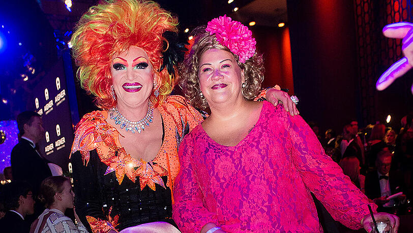 Seinerzeit dicke Freundinnen: Travestiekünstlerin Olivia Jones (l) und Komikerin Cindy aus Marzahn. (Archivbild) Seinerzeit dicke Freundinnen: Travestiekünstlerin Olivia Jones (l) und Komikerin Cindy aus Marzahn. (Archivbild)
