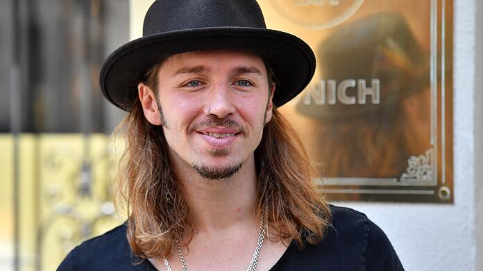 Gill Ofarim ist der Sohn von Abi Ofarim, der 2018 starb