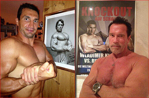 Wladimir Klitschko in Schwarzenegger-Pose (l.) und Schwarzenegger in Klitschko-Pose.