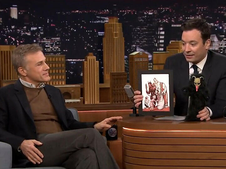 Kindheitserinnerungen für den einen, Horrorvision für den anderen: Christoph Waltz erklärt Jimmy Fallon den Krampus