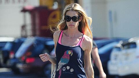 Denise Richards hat mit Charlie Sheen zwei Töchter.