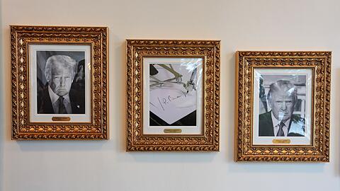 Ein Autopen als Bildnis für Ex-Präsident Biden (Archiv)