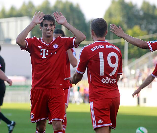 Javi Martinez (l) und Mario Götze.