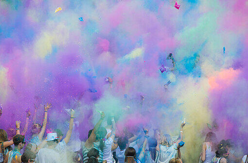Farbenfroh: Das Holi Festival.
