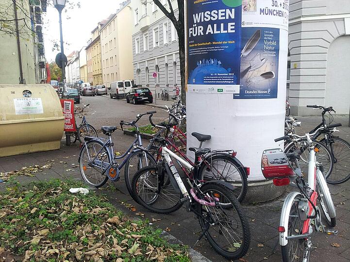 Ein sauberer Platz sieht anders aus.