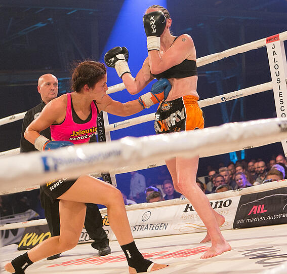 Smolik und Lang siegen: Die Bilder von der Fight Night in München zum Durchklicken.