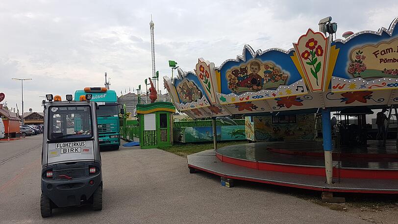 Mini-Auto vom Flohzirkus
