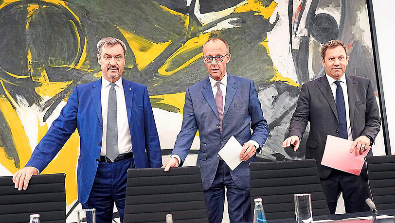 CSU-Chef Markus Söder (v.l.), Bundeskanzler Friedrich Merz (CDU) und Bundesfinanzminister Lars Klingbeil (SPD) nach der ersten Sitzung des Koalitionsausschusses. CSU-Chef Markus Söder (v.l.), Bundeskanzler Friedrich Merz (CDU) und Bundesfinanzminister Lars Klingbeil (SPD) nach der ersten Sitzung des Koalitionsausschusses.