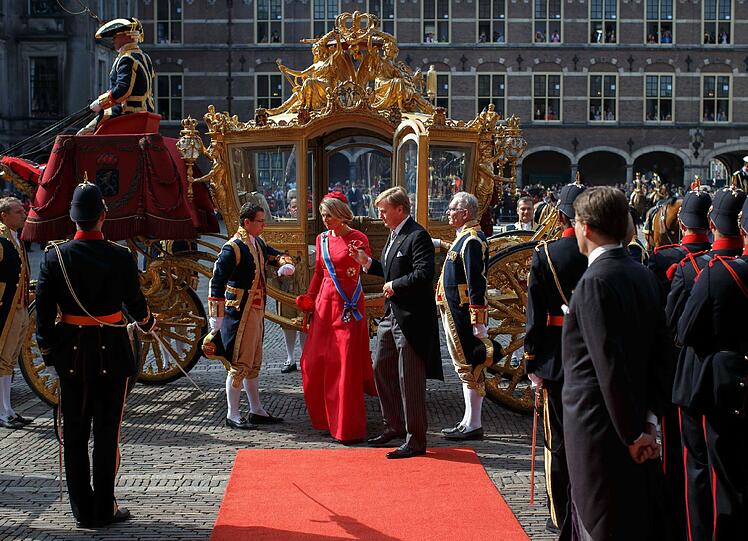 König Willem-Alexander gedenkt am "Prinjesdag" der Opfer von MH17.