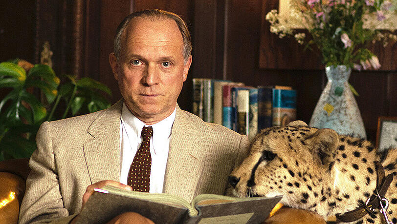 Ulrich Tukur spielt Bernhard "Grzimek" im gleichnamigen Biopic Ulrich Tukur spielt Bernhard "Grzimek" im gleichnamigen Biopic