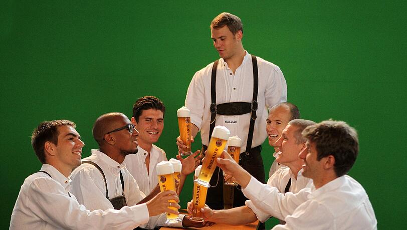 Als Sportlergetränk mittlerweile etabliert: Die Bayern genehmigen sich ein alkoholfreies Weißbier.