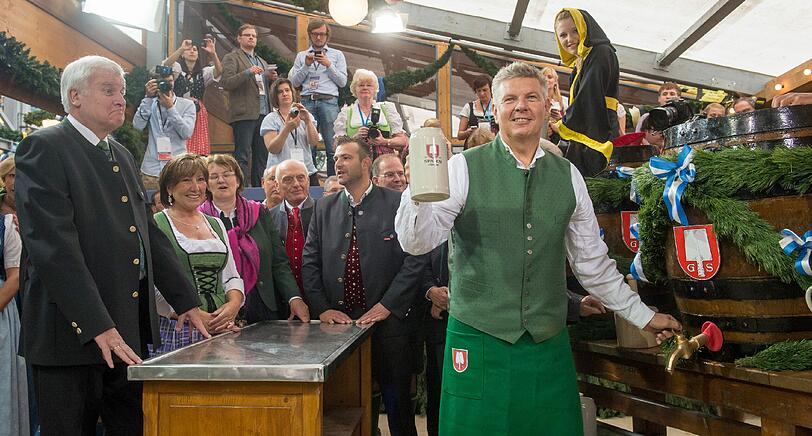 Vier Schläge hat er gebraucht, zwei mehr als der Alt-OB Christian Ude. Es besteht Luft nach oben!