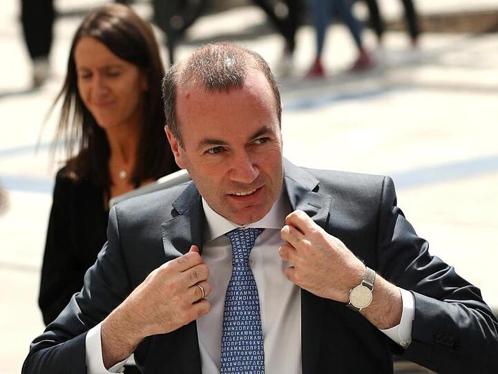 EVP-Spitzenkandidat Manfred Weber trifft beim EU-Sondergipfel in Brüssel ein.