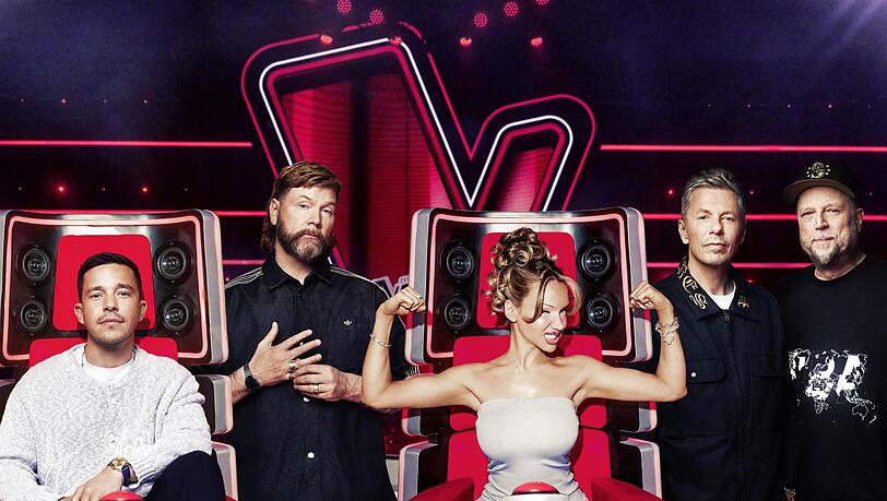 F&uuml;r wen drehen sich die Coaches in der 16. Staffel "The Voice of Germany" um? (von links: Nico Santos, Rea Garvey, Shirin David, Michi Beck und Smudo)