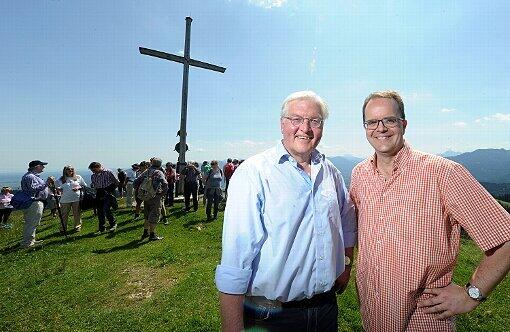 Wie gemalt - oder montiert: Steinmeier und Rinderspacher in bajuwarischer Idylle.