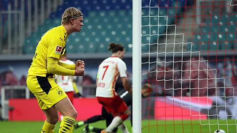 Dortmunds Doppel-Torschütze Erling Haaland jubelt über seinen Treffer zum 2:0 in Leipzig.
