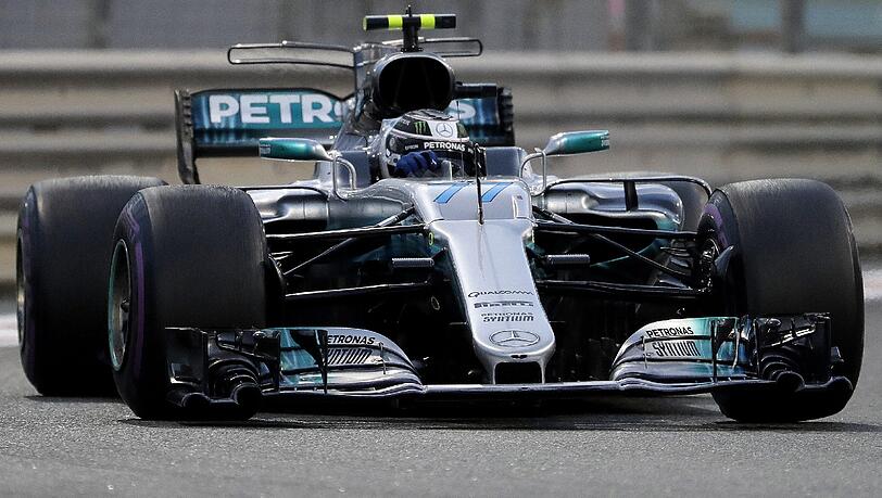 Der Finne Valtteri Bottas auf Fahrt zum Sieg beim Grand Prix von Abu Dhabi. Der Finne Valtteri Bottas auf Fahrt zum Sieg beim Grand Prix von Abu Dhabi.