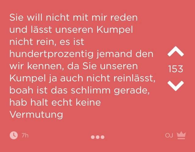 Auch ein gemeinsamer Freund des "Türstehers" und seiner Freundin schafft es nicht in die Wohnung. Es ergibt sich also die Vermutung, dass jemand bekanntes in der Wohnung ist.
