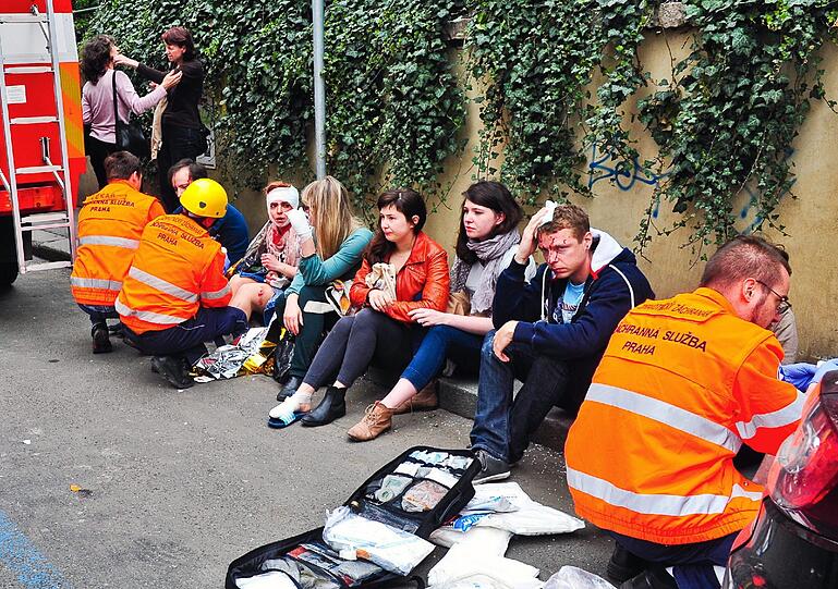 Eine Explosion erschüttert die City von Prag - Die Bilder