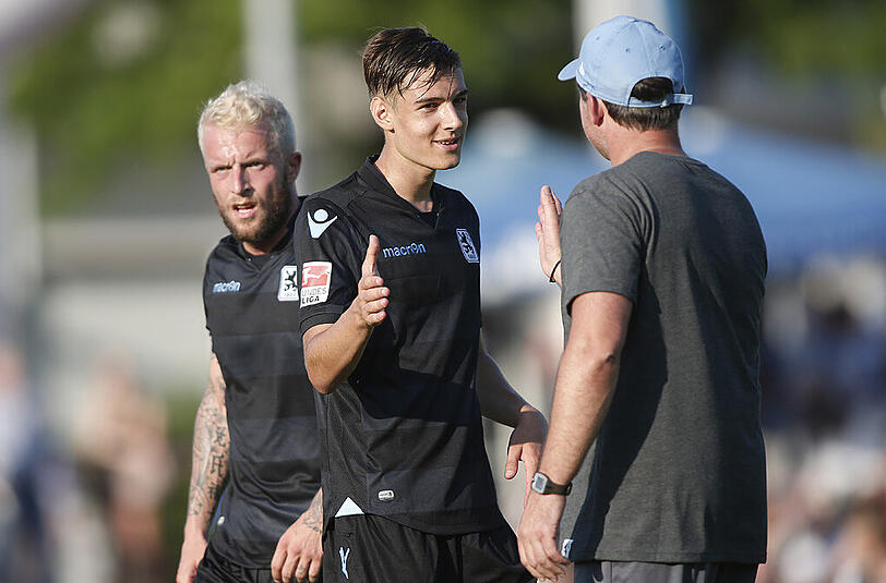 Der 19-jährige Florian Neuhaus steht in Stuttgart in der Startelf des TSV 1860.