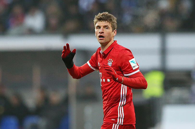 THOMAS MÜLLER: NOTE 5 - Im 4-3-3-System oft in der Mitte zu finden. Beste Chance als er nach 54 Minuten von rechts draufzog, insgesamt weit unter seinen Möglichkeiten.