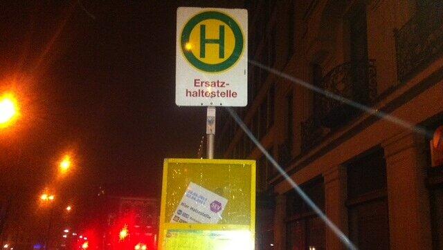 Am Stachus: Statt der Trambahn sollte in Richtung Romanplatz der Bus fahren. Am Stachus: Statt der Trambahn sollte in Richtung Romanplatz der Bus fahren.