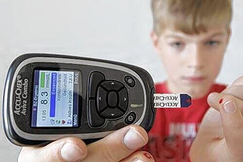 Lästige Prozedur: Diabetiker müssen regelmäßig ihren Blutzucker-Wert kontrollieren.