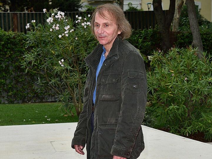 Michel Houellebecq führt mit "Unterwerfung" weiterhin die deutsche Bestsellerliste an