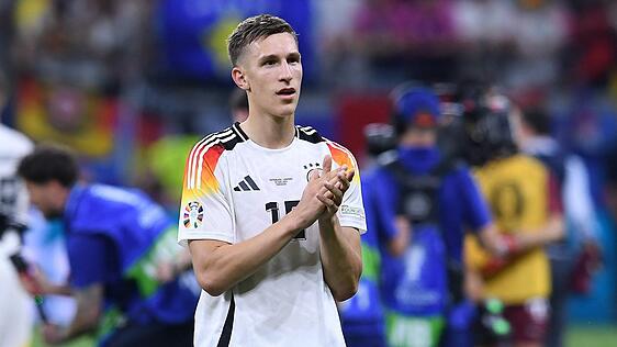 Erst Lückenfüller, dann gesetzt: Für Innenverteidiger Nico Schlotterbeck gibt es mit Jürgen Kohler ein berühmtes Vorbild.