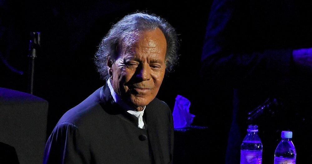 Ehemalige-Angestellte-werfen-Julio-Iglesias-sexuelle-N-tigung-vor