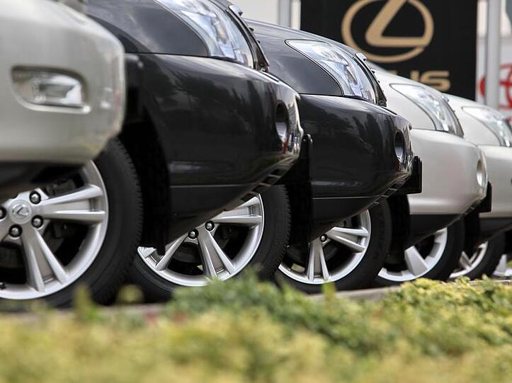 Ja, wo steht das Auto denn? Das konnte ein 80-Jähriger sechs Monate lang nicht herausfinden.