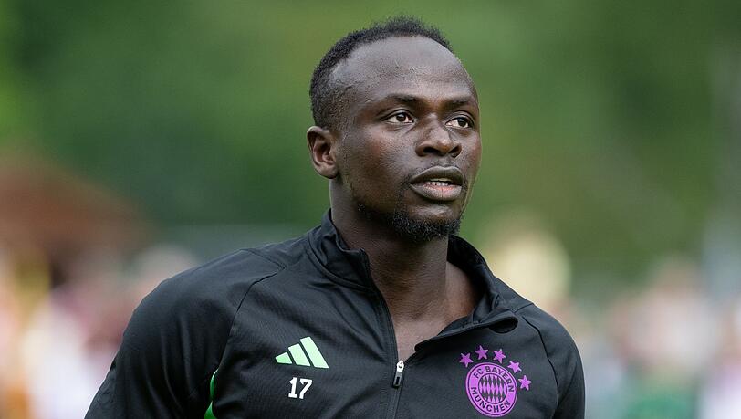 Sadio Mane nimmt am Training teil.