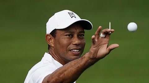 Golf-Star Tiger Woods hatte einen schweren Autounfall.