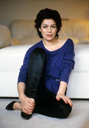 1983 in ihrer Giesinger Wohnung: Hannelore Elsner.