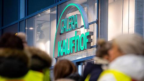 Kaufhof-Mitarbeiter haben nach einem Aufruf von Verdi gestreikt - hier in Stuttgart.