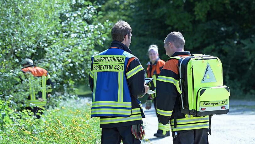 Rettungskräfte suchen nach einem vermissten 83-jährigen Mann.
