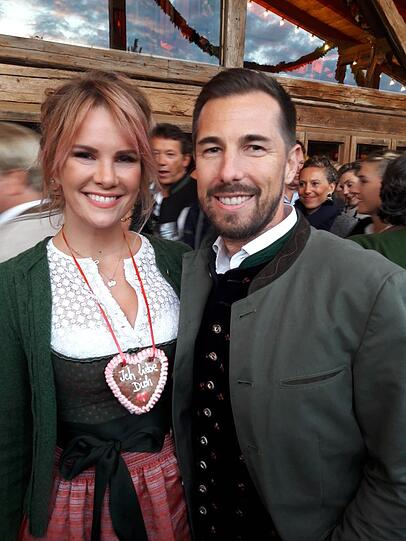 Monica Ivancan mit ihrem Mann.