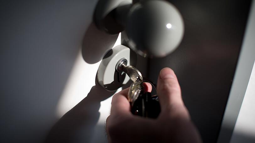 Einem Münchner wurde die Wohnung fristlos gekündigt, weil er mehrfach für Ruhestörungen gesorgt hat. (Symbolbild)