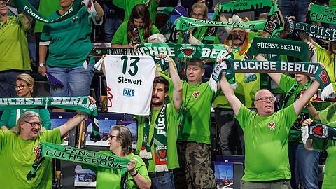 Junge Fans sucht man in den Reihen der F&uuml;chse-Anh&auml;nger oft vergeblich. (Archivbild)