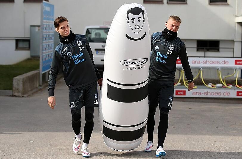 Zwei Löwen-Talente, die in die Bundesliga abgewandert sind: Julian Weigl (l.) und Marius Wolf.