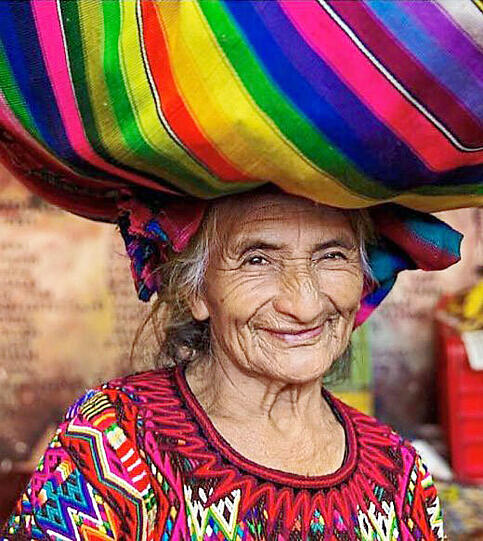 Diese Aufnahmen des "Atlas of Beauty" hat die Künstlerin bei Instagram gepostet.