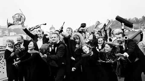 Die Camerata Salzburg mit Hornist Johannes Hinterholzer.
